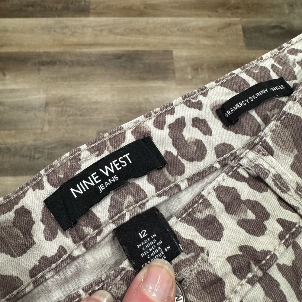 Nine West Leopard Print Jeans - Gray and White - Picture 2 of 2